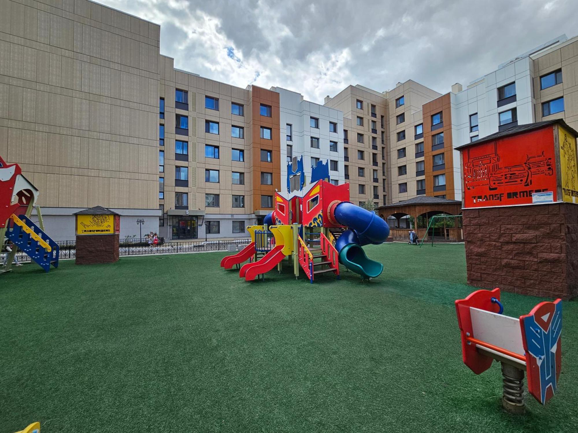 Ernaz Plus Apartments-Expo-Boulevard 130 Astaná Exterior foto